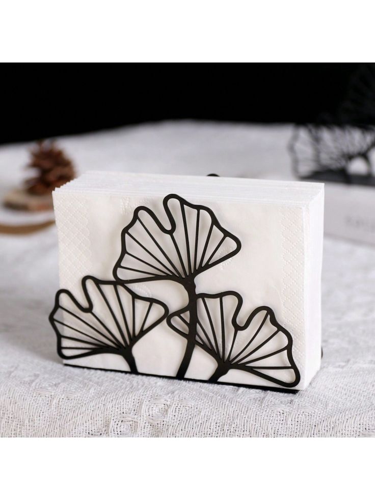 Gingko Leaf Tissue Holder